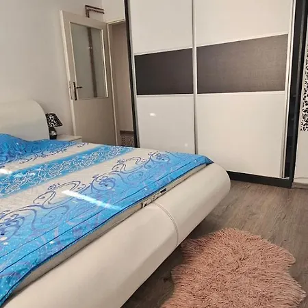 Apartment Apartman Love